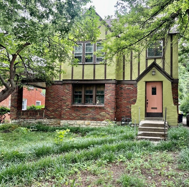 Building Photo - 6038 Rockhill Rd Unit 6038-2 Rental