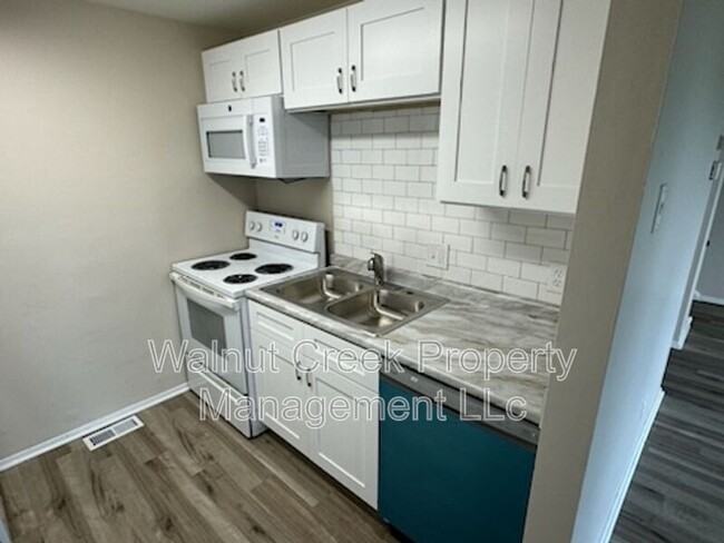 Photo - 5520 Beavercrest Dr Unidad #10 Rental