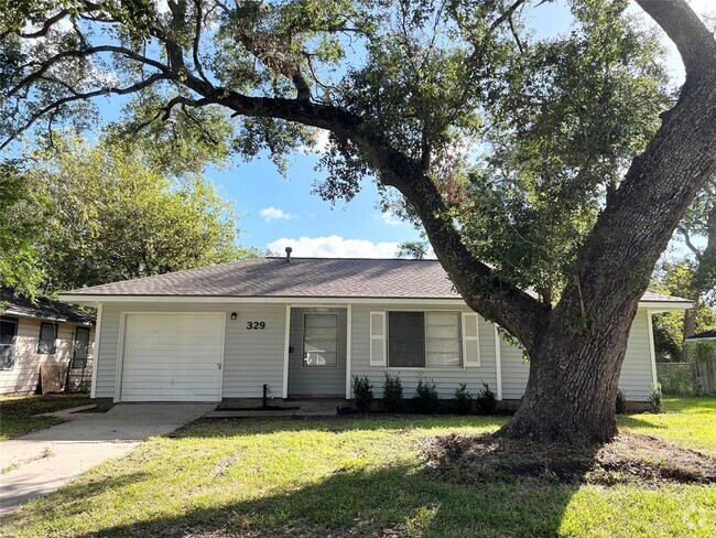 Building Photo - 329 Cypress St Rental