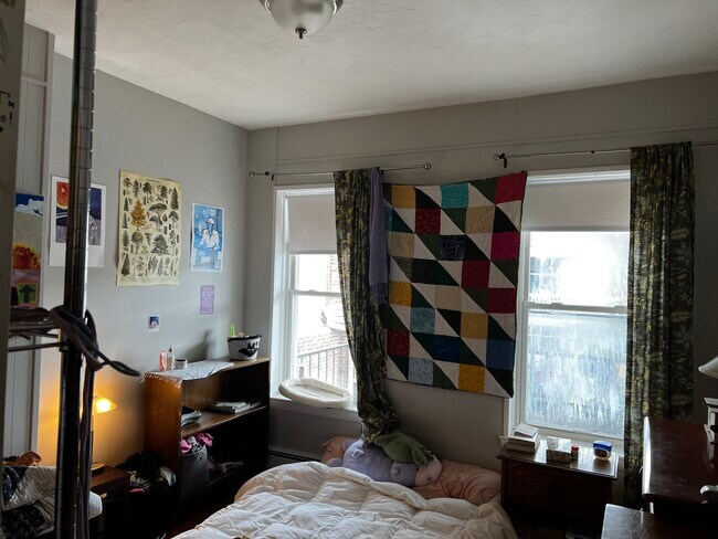 Photo - 8 Hyde Park Ave Unit 4R