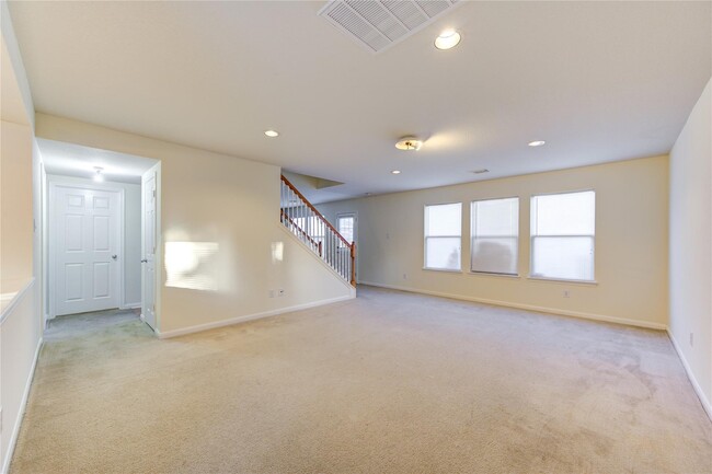 Photo - 15326 Mission Oak Dr