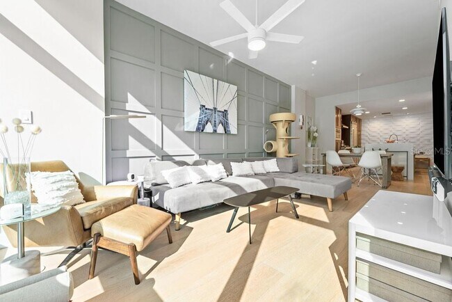 1120 E Kennedy Blvd Unit 612