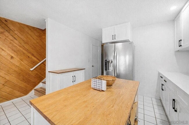 Photo - 2127 Berry St