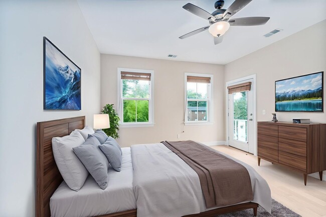 Photo - Stylish Park-Circle Home with Modern Upgra...