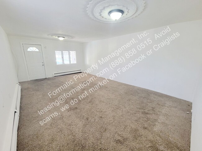 Photo - 171 Almond Ln