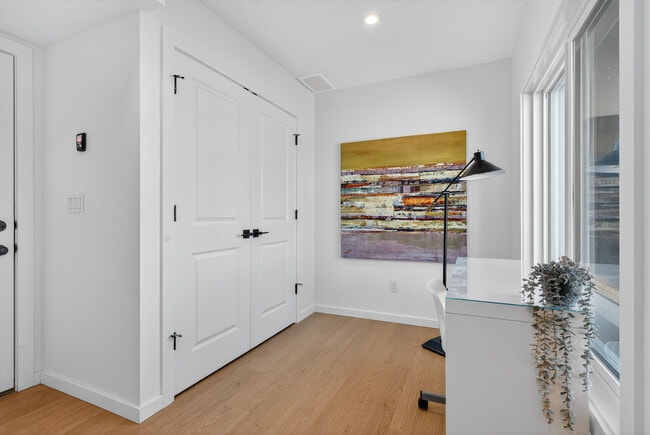 Photo - 7035 Fane Rd NW
