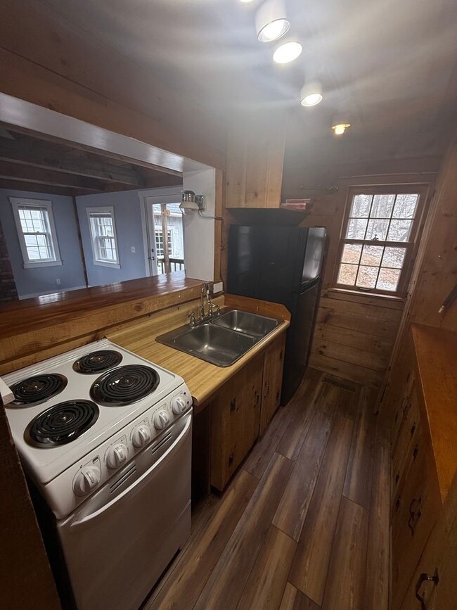 Photo - 161 Rines Rd