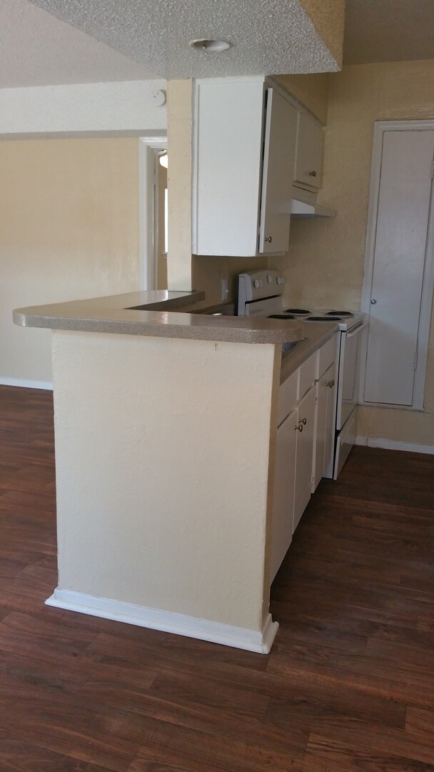 Brentwood Apartments