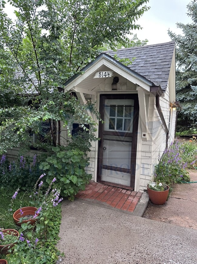 Photo - Adorable 1 bedroom cottage house