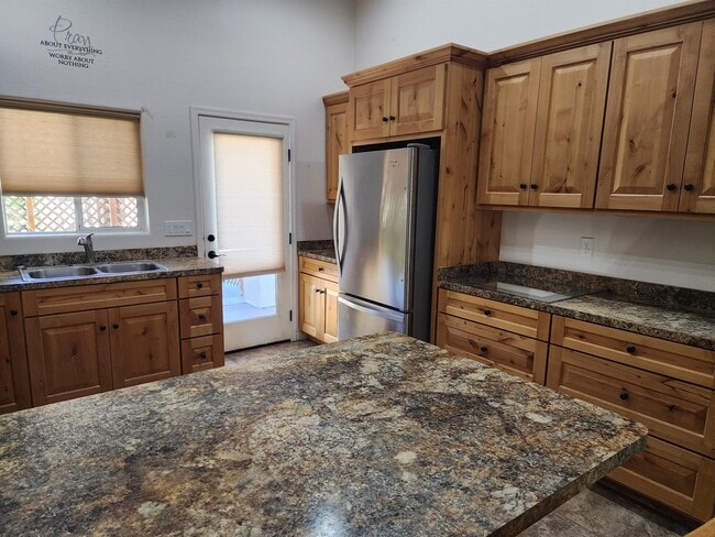 Photo - 17747 Westward Dr