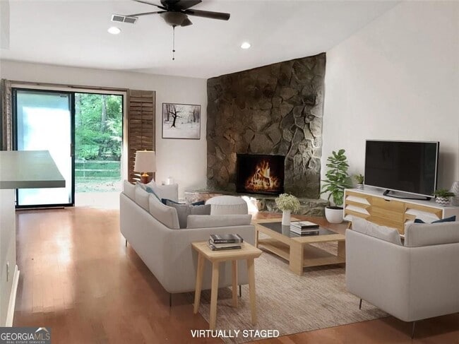 Photo - 2950 Cedar Knoll Dr