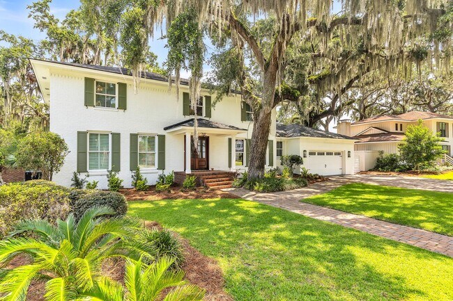 Beautiful Renovated Waterfront Home on Isl... - Beautiful Renovated Waterfront Home on Isl...