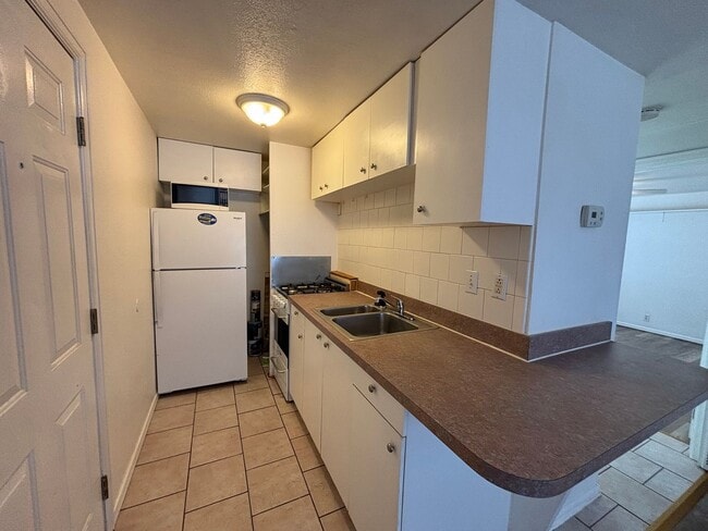 Photo - 917 2nd St Unit 917 Second Street 1/2