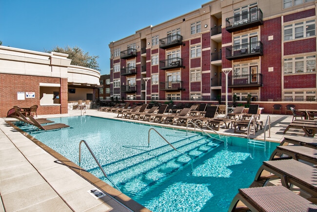 Access to a rooftop pool