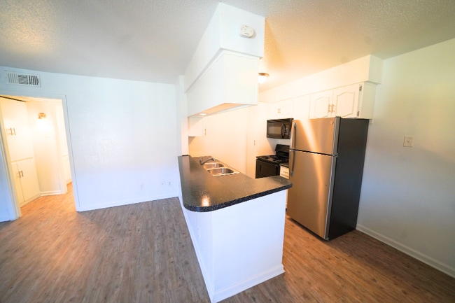 Photo - 5221 Bonita Ave Unit 111