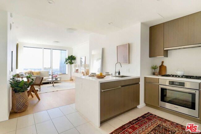 Photo - 889 Francisco St Unit 1702