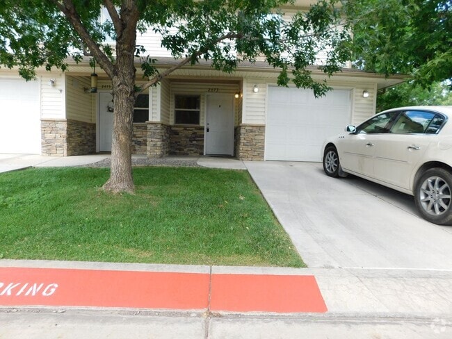 Building Photo - AWESOME 3 bed 2.5 bath in North GJ Rental
