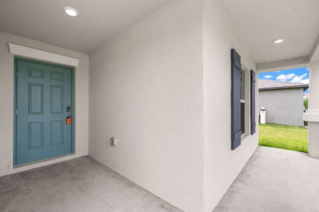 Photo - LIKE NEW Home for Rent in Creek Preserve!