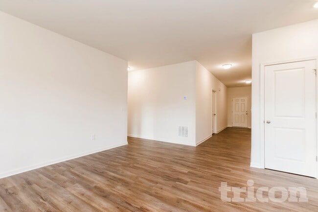 Photo - 21 Tabasco Cat Ct