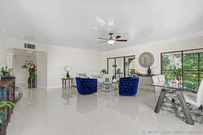 Photo - 403 Longboat Ln W Unit 403