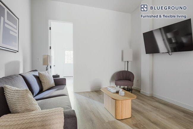 Photo - 253 N 8th St Unidad FL1-ID1634