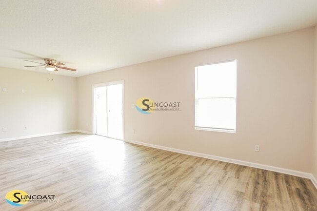 Photo - 7065 Plymouth Grove Ct