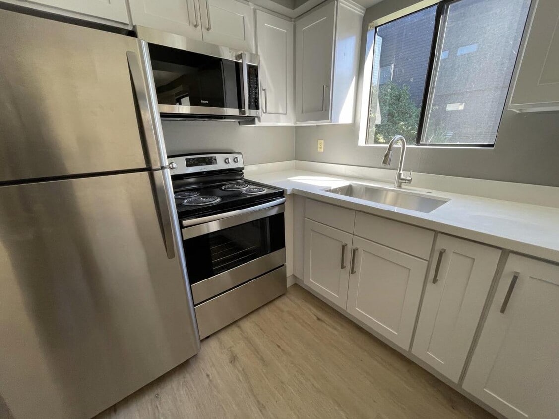 Photo - 2637 NW 63rd St (Seattle, WA)