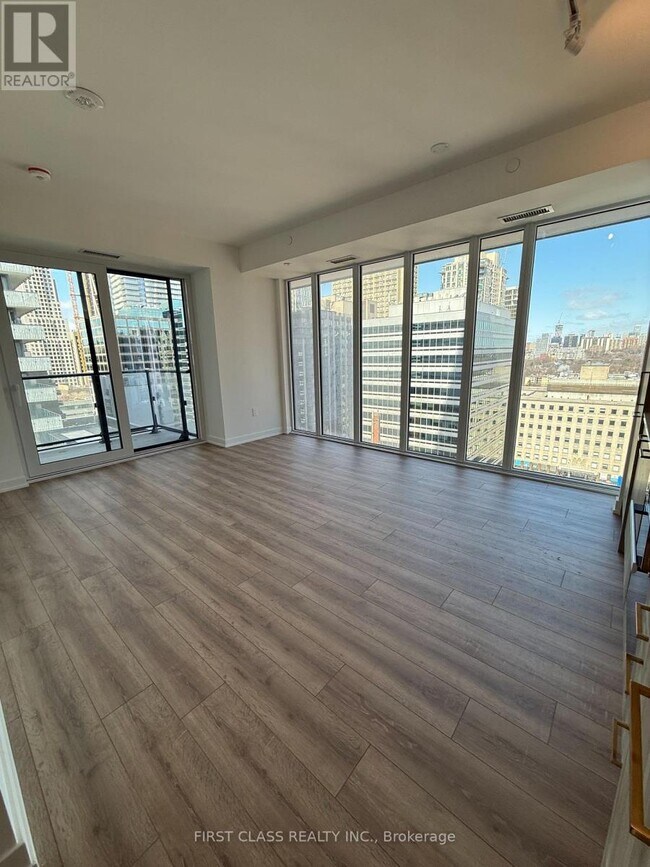 Photo - 634 Church St Unité 1603