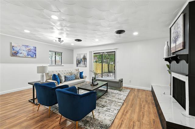 Photo - 214 Dorris Dr