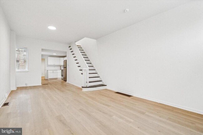 Building Photo - 2508 N Sartain St Rental