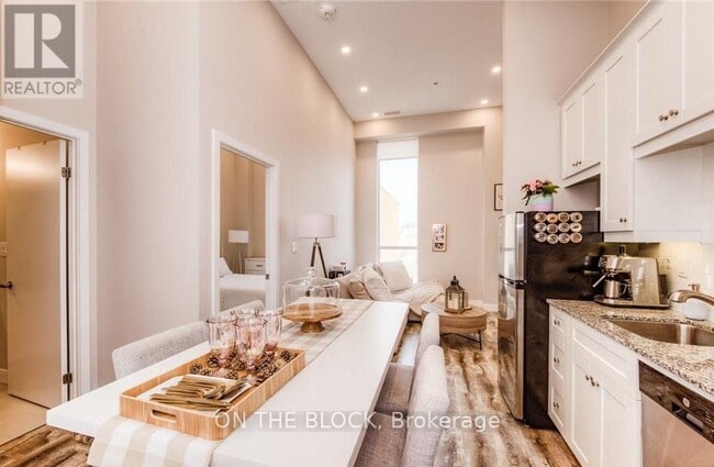 Photo - 100 Garment St Unité 315