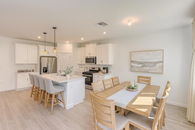 Photo - 14406 SW Skye Dr