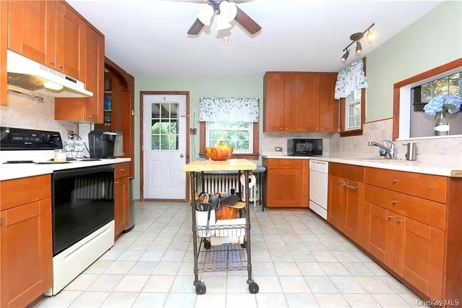 Photo - 12 Mamanasco Rd