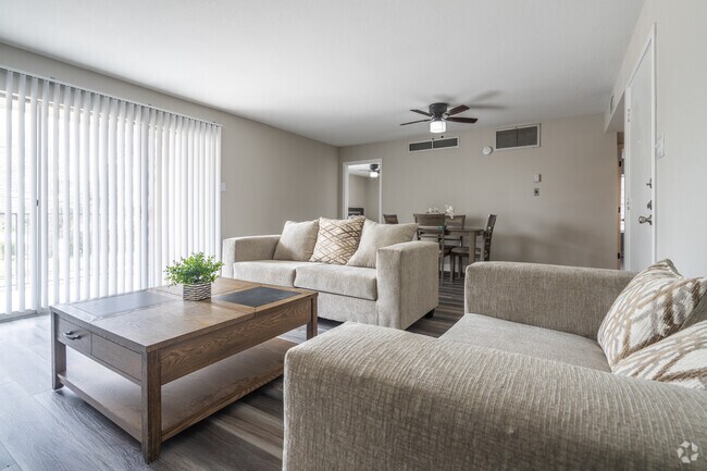 2BR, 2BA - 1008SF