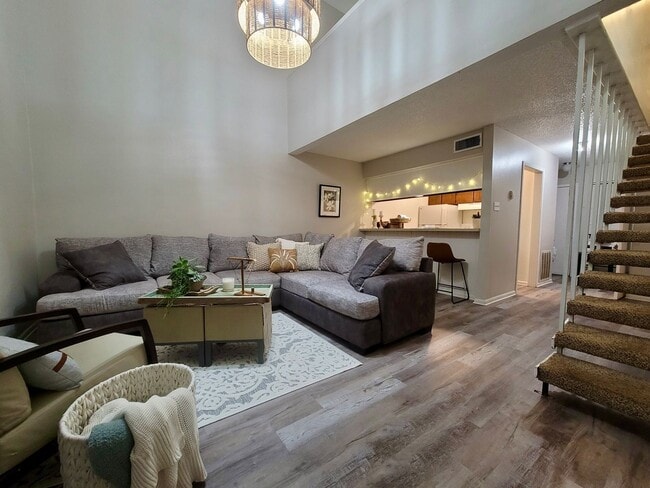 Photo - Wayside Apts