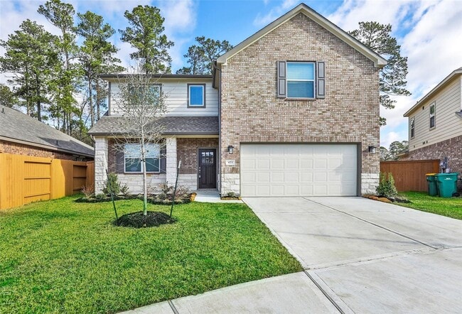 Building Photo - Very functional floor plan, has game room/... Rental