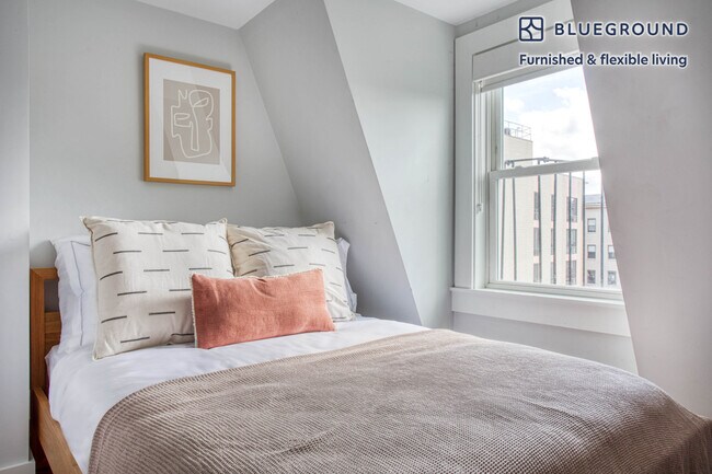 Building Photo - 461 Massachusetts Ave Rental