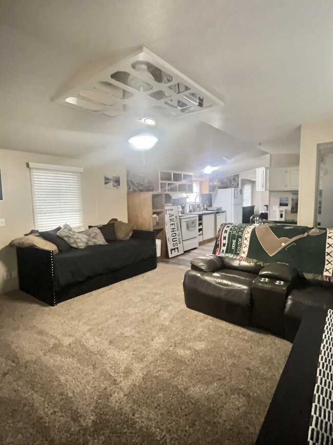 Photo - 214 Ridgeside Ct