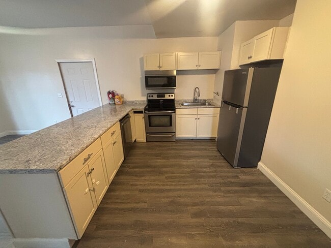 Photo - 253 Lisbon St Unidad 1A