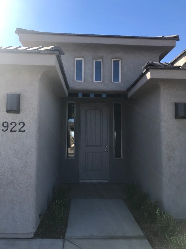 Photo - Beautiful Like New 4 bedroom home in Washington Fields!