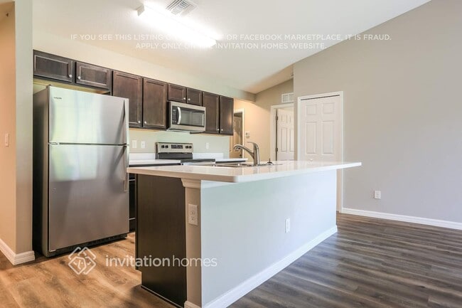 Photo - 6184 Hoffman St