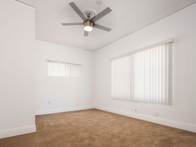 Photo - 227 S Gale Dr Unit 3
