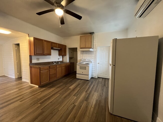 Photo - 1803 SE Salem Ave