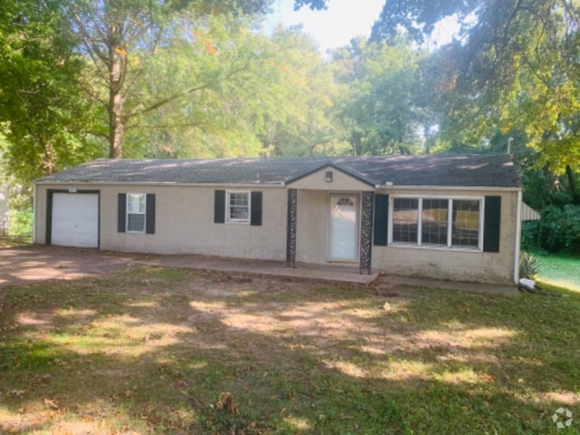 Building Photo - 6433 Oak Dr Rental