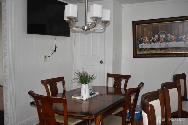 Photo - 193 McFarlane Rd