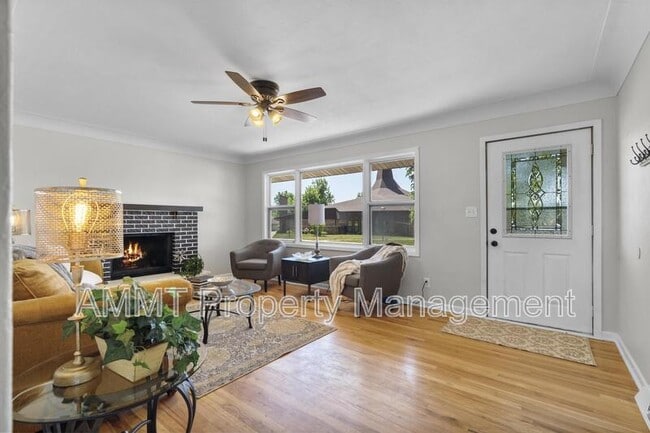 Photo - 1330 Brockman Ave