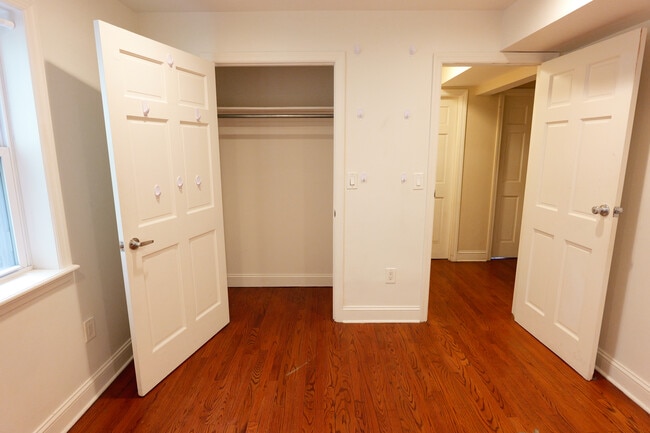 Photo - 245 Ferry St Unidad 243 C