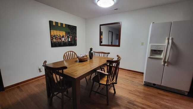 Photo - 2-Bedroom, 3-Bathroom Home - Utilities Included