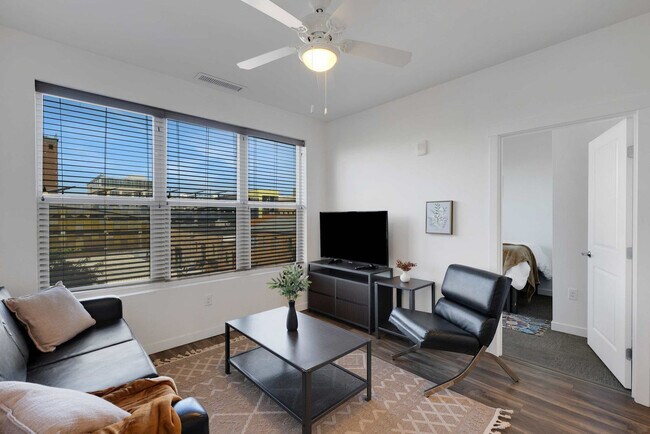 Photo - 305 E Front St Unit ID1261711P