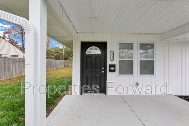 Photo - 1734 Eastfield Dr N